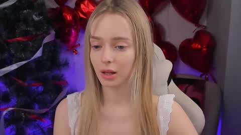 Snapshot of juliabrewwer chatting on March 31, 3:23 pm Julia online show from March 31, 3:23 pm