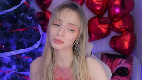 Snapshot of juliabrewwer chatting on April 22, 3:57 pm Julia online show from April 22, 3:57 pm
