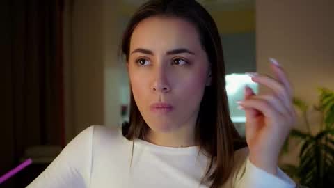 Molly online show from February 28, 4:30 pm