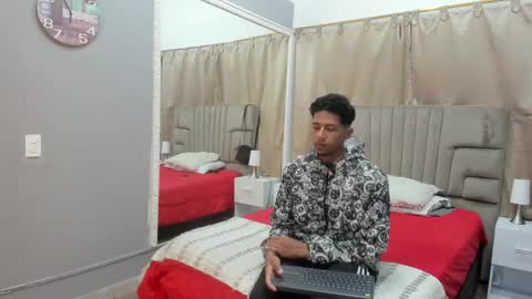 Snapshot of julian_billy chatting on January 28, 11:17 am julian billy online show from January 28, 11:17 am