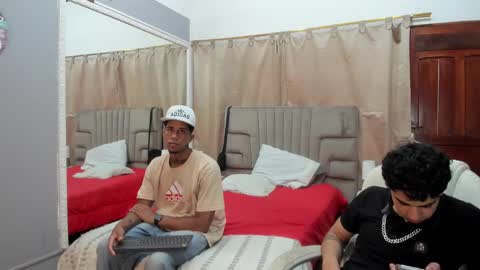 Snapshot of julian_billy chatting on January 30, 5:49 pm julian billy online show from January 30, 5:49 pm