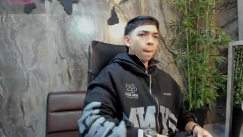 JULIAN  online show from February 13, 11:17 am