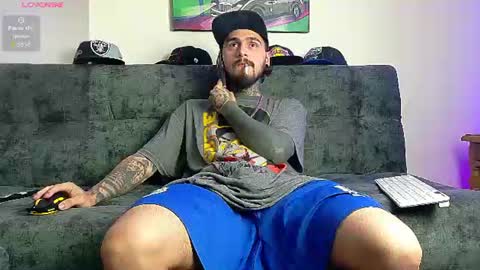 Snapshot of julian_tattoo chatting on July 26, 12:56 pm Julian independent model online show from July 26, 12:56 pm