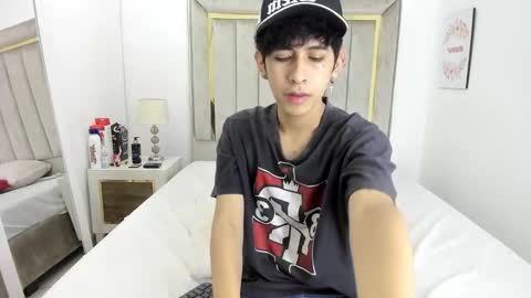 Julian online show from January 6, 7:28 pm