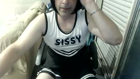 juliana online show from May 25, 6:47 pm