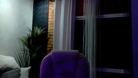 Snapshot of juliana_111 chatting on July 9, 1:20 am Juliana online show from July 9, 1:20 am