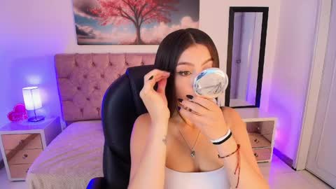  JULIANA CASTRO online show from April 11, 12:09 pm