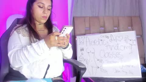 Snapshot of julianacarter chatting on October 6, 10:07 pm JulianaCarter online show from October 6, 10:07 pm