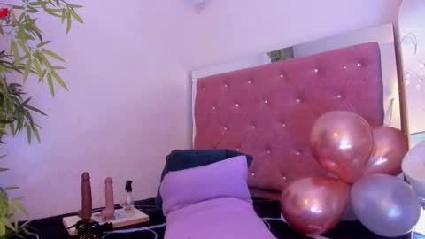 Snapshot of julianacarter chatting on March 8, 2:04 am JulianaCarter online show from March 8, 2:04 am