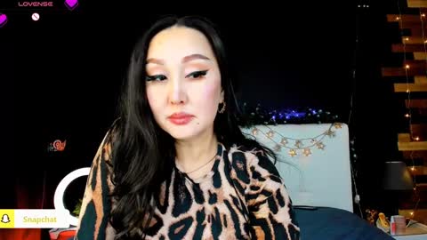 Snapshot of julianna_jamii chatting on December 15, 7:42 pm Julianna online show from December 15, 7:42 pm