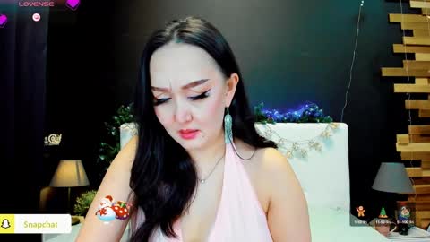 Snapshot of julianna_jamii chatting on December 27, 3:59 pm Julianna online show from December 27, 3:59 pm