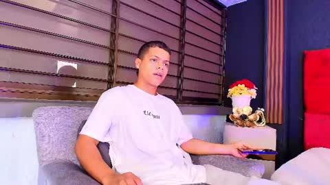 JULIAN STEARLING online show from June 13, 7:34 pm