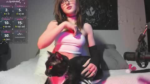 Julls online show from February 5, 2:27 am