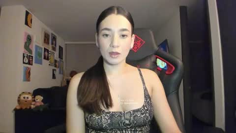 Jeimy Help me to reach 100 thumbs up online show from November 24, 1:27 am