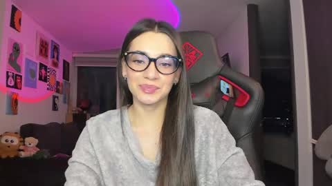 Jeimy Help me to reach 100 thumbs up online show from April 8, 1:05 am