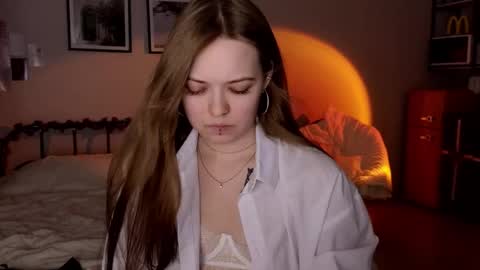 julidropp online show from May 25, 6:14 pm