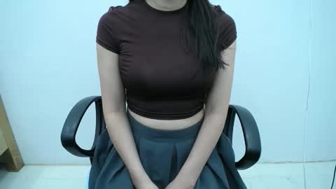 julie9x online show from November 23, 8:41 pm