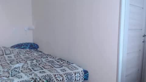 Snapshot of juliebeshears chatting on March 3, 11:05 am juliebeshears online show from March 3, 11:05 am