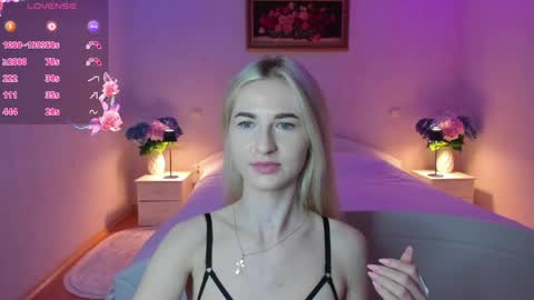 julieblazex online show from June 4, 9:10 pm