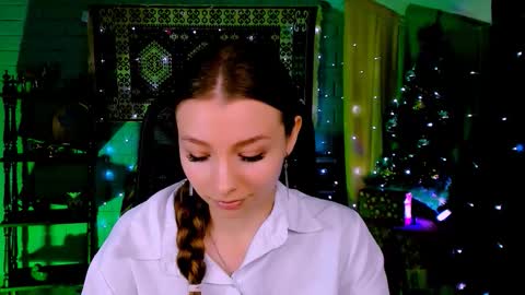 juliedaniel online show from January 12, 8:30 am