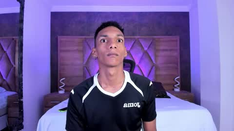 Julien online show from February 5, 11:59 am