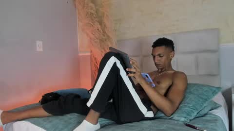 Julien online show from May 30, 12:52 am