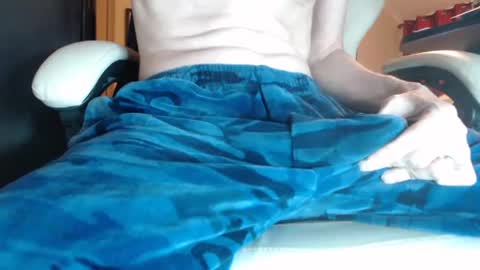 Snapshot of juliet_whiskey_foxtrot chatting on January 18, 12:47 pm Juliet Whiskey Foxtrot online show from January 18, 12:47 pm