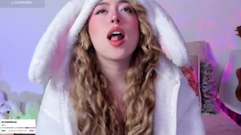 Juli  online show from March 9, 3:43 am