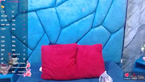 Snapshot of julieta_diamond chatting on May 21, 3:13 am Julieta online show from May 21, 3:13 am