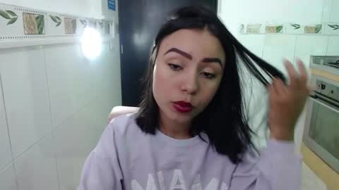 julieta_fn online show from February 18, 3:08 pm