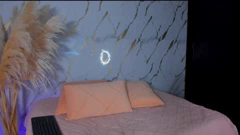 Julieth Gomez online show from April 6, 12:41 am