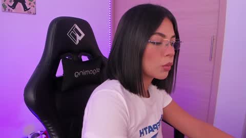 Julieta  online show from January 20, 1:53 pm