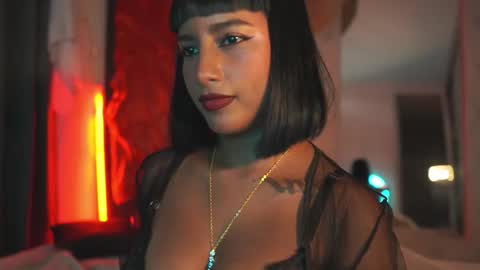 julietawinona online show from March 13, 9:32 pm