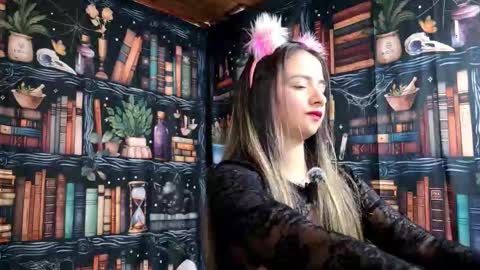 Snapshot of julietta__jackson chatting on February 23, 11:13 pm Julietta Jackson online show from February 23, 11:13 pm