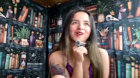 Snapshot of julietta__jackson chatting on March 13, 9:43 pm Julietta Jackson online show from March 13, 9:43 pm