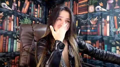 Snapshot of julietta__jackson chatting on March 25, 8:15 pm Julietta Jackson online show from March 25, 8:15 pm
