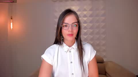 Snapshot of juliettabasset chatting on January 9, 11:58 am JULIETTA online show from January 9, 11:58 am