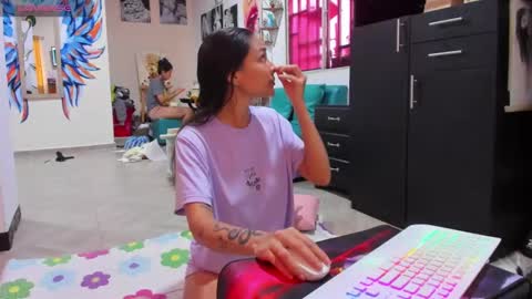 Snapshot of juliette_sweet05 chatting on February 3, 8:13 pm juliette online show from February 3, 8:13 pm