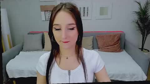 Snapshot of juliettemonli chatting on May 1, 7:18 pm juliettemonli online show from May 1, 7:18 pm