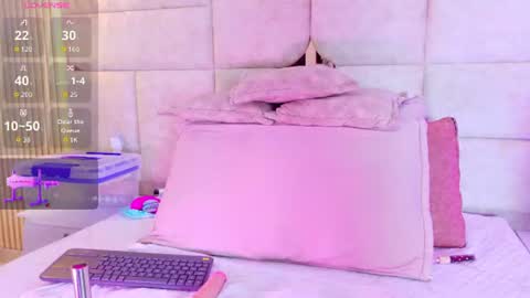juliia01 online show from June 19, 2:49 am