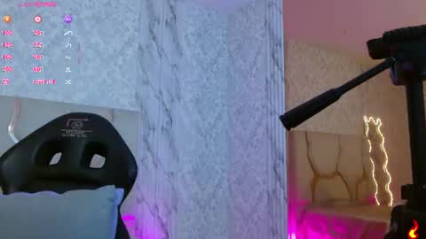 juliieta_tay online show from July 7, 3:09 am