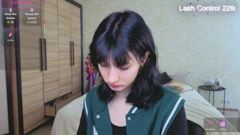 Snapshot of julissweet chatting on May 3, 6:41 am Asmodeus online show from May 3, 6:41 am