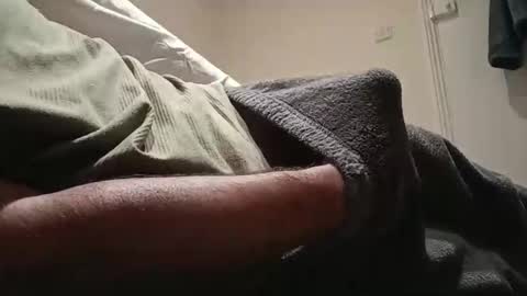 Snapshot of juliusrad chatting on October 17, 1:42 am juliusrad online show from October 17, 1:42 am