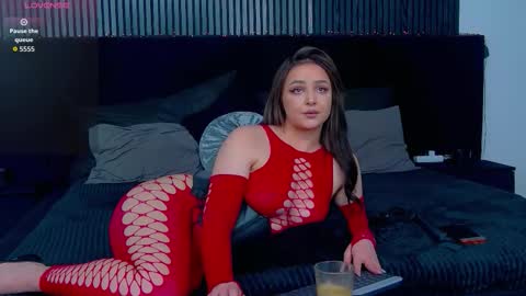 Julia online show from February 17, 2:57 pm