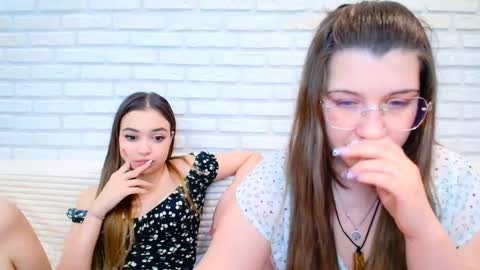 Snapshot of jullymood chatting on February 21, 7:37 pm DoubleCherry online show from February 21, 7:37 pm