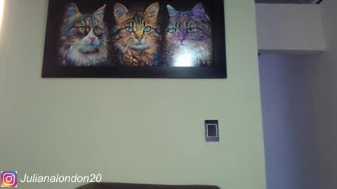 Snapshot of july_smith_ chatting on May 5, 10:51 pm online show from May 5, 10:51 pm