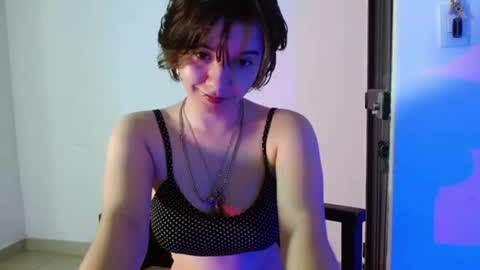 Cherry  Julz Independiente online show from July 10, 6:17 am