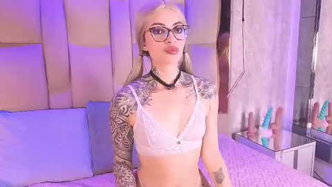 junecollins online show from March 20, 10:25 pm