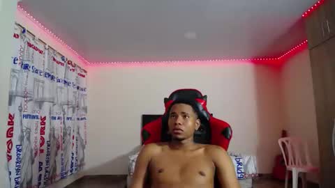 juniorhot07 online show from November 14, 2:54 am