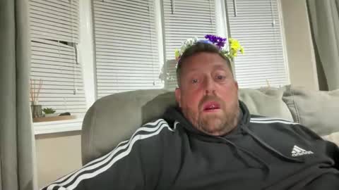 Snapshot of junky345 chatting on April 27, 9:13 pm Junky online show from April 27, 9:13 pm